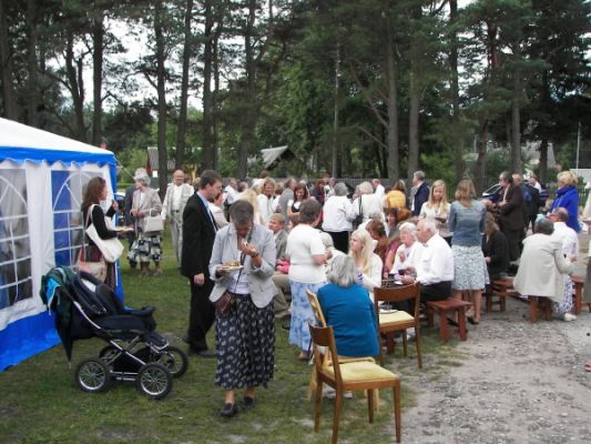 Klikka vaatamaks tissuuruses pilti